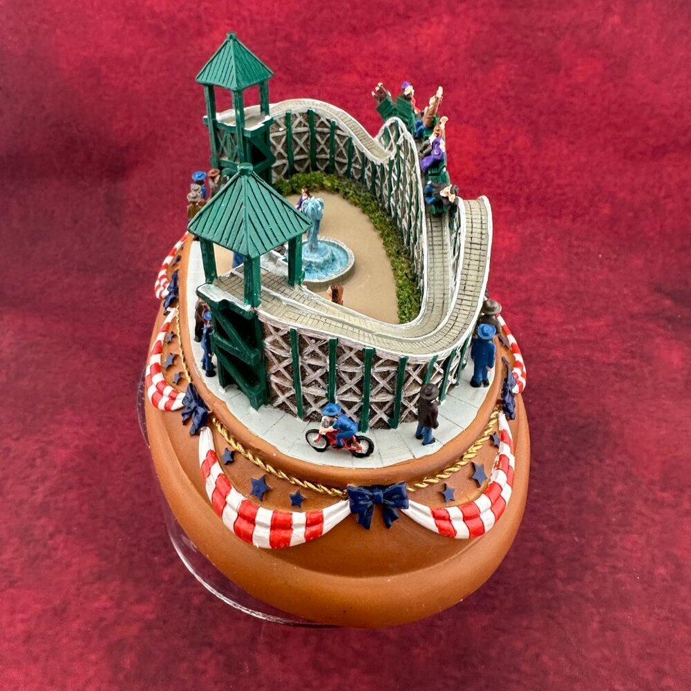 VINTAGE LIBERTY FALLS "ROLLER COASTER" MUSIC BOX # AH999 - Picture 6 of 10